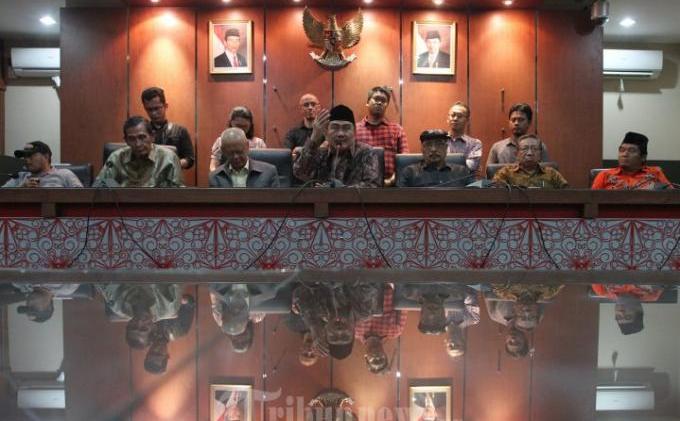 Tim 9 Diminta Desak Jokowi Pecat Ruki - tim-9-desak-jokowi-pecat-ruki_20150305_101448.jpg
