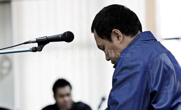 Gayus Dengarkan Tanggapan Jaksa