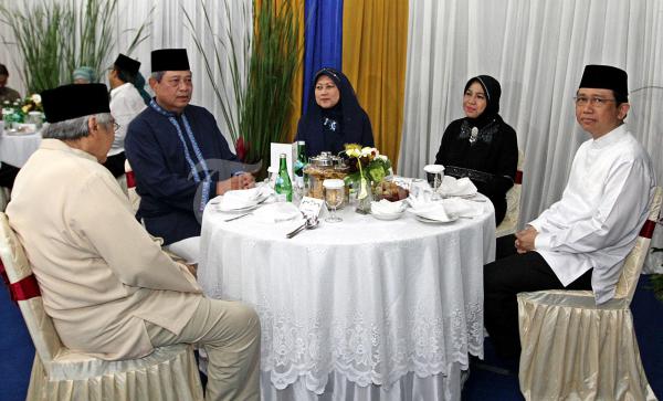 Presiden SBY Buka Puasa Bersama Ketua MPR DPR