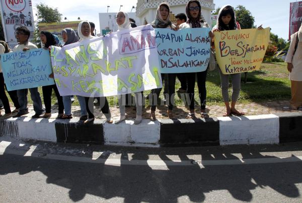 Waria Demo Aksi Anti Kekerasan di Aceh