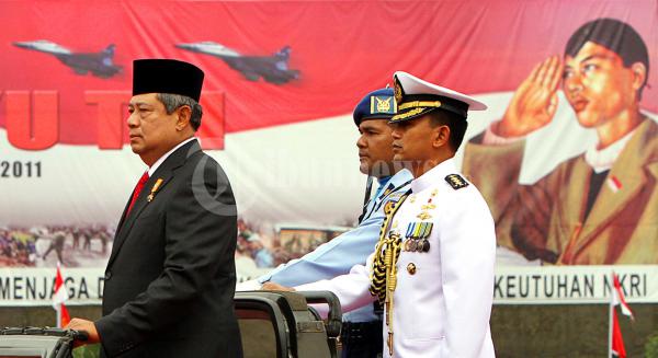 Inspeksi Pasukan HUT TNI
