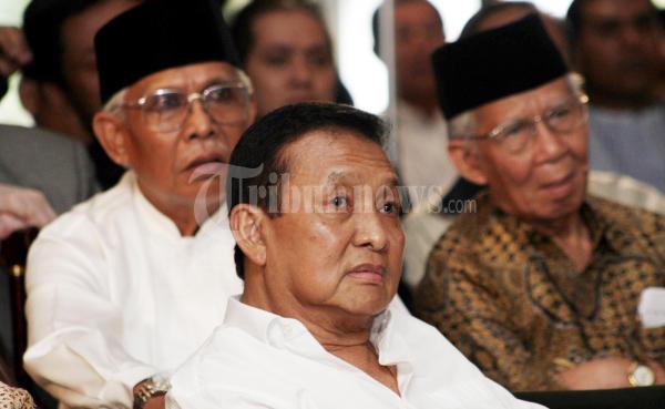 Mantan Mensekneg Moerdiono Semasa Hidup