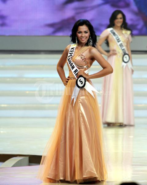 Putri Indonesia 2011 asal Kepulauan Riau