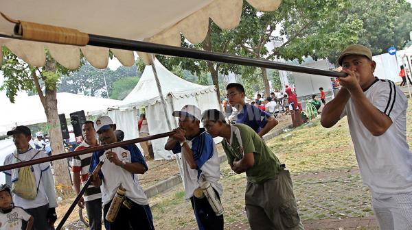Kompetisi Sumpit Kalimantan