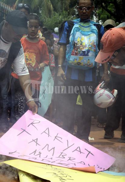 Warga Tambrauw Protes