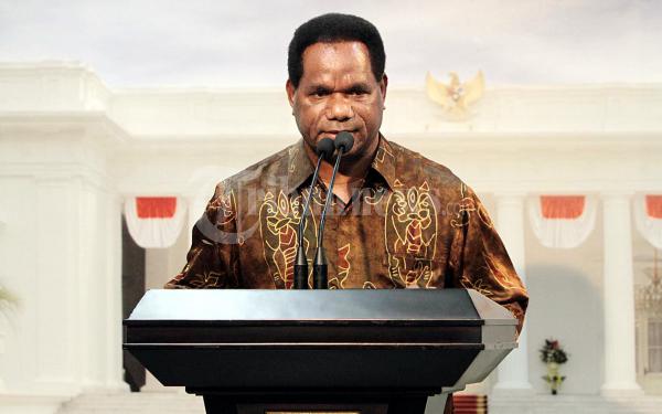 Beerth Kambuaya Calon Menteri Lingkungan Hidup