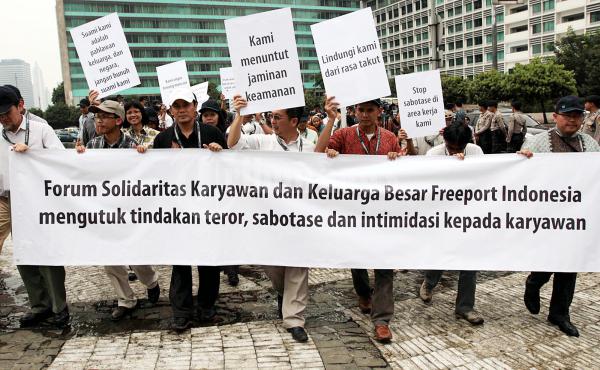 Desak Pemerintah Lindungi Pekerja Freeport