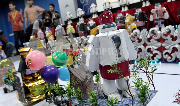 Robot Upacara Sumpah Pemuda 2011