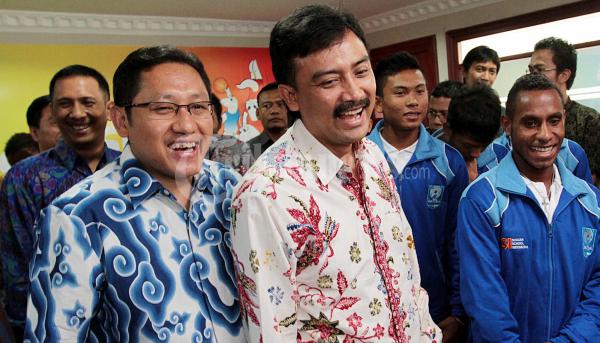 Anas Urbaningrum Temui Menpora Andi Mallarangeng