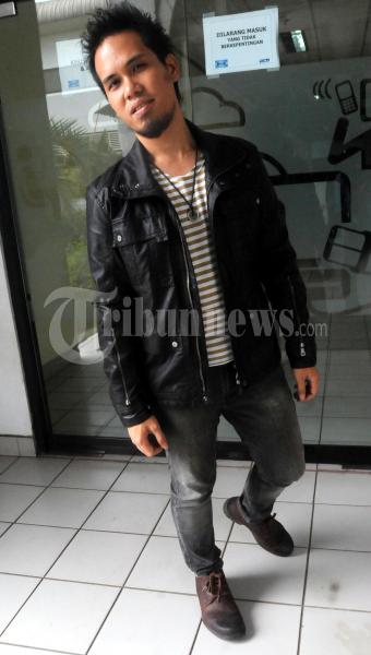 Budi Raharjo Gitaris Drive