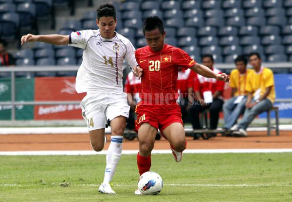 Filipina Vietnam Saling Berebut Bola