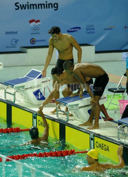 Pecahkan Rekor Estafet SEA Games 2011
