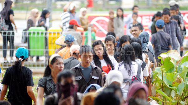 Hujan Bukan Halangan Menonton SEA Games 2011