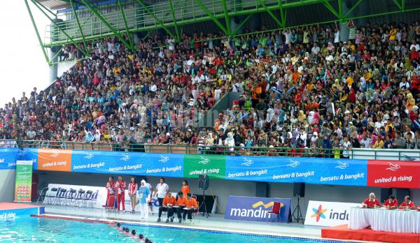 Ribuan Warga Padati Aquatic