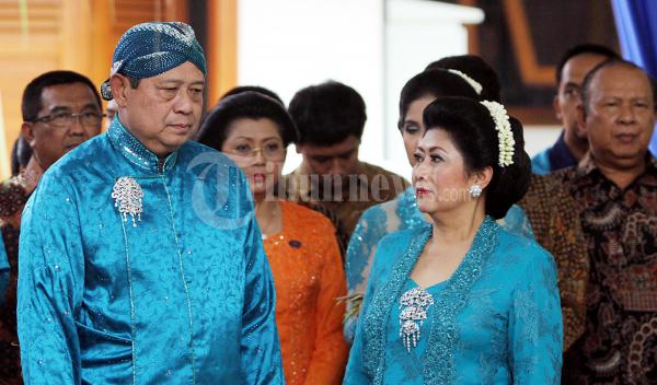 Presiden Lakukan Tradisi Pemasangan Bleketepe