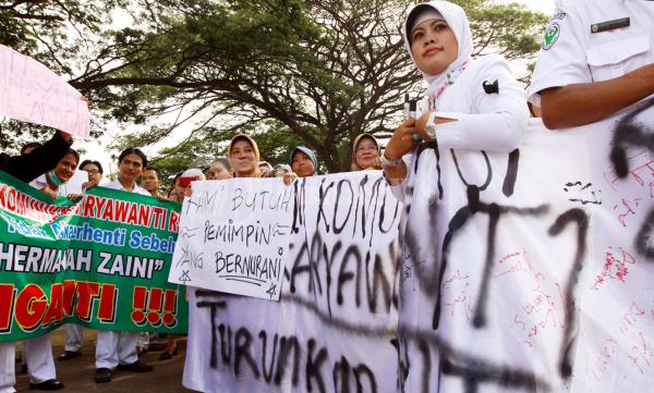 Direktur RSUD Abdul Moeloek Diprotes