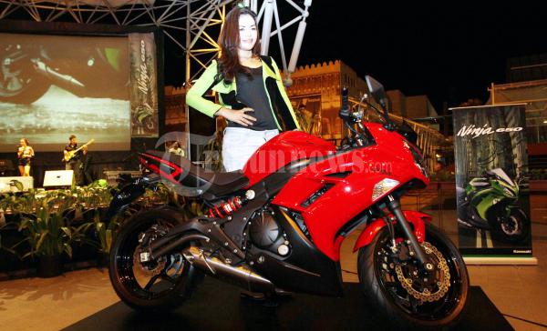 Moge Kawasaki Ninja 650 cc Rp 104 juta