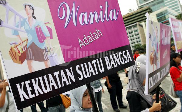Tuntut Hak Pekerja Perempuan