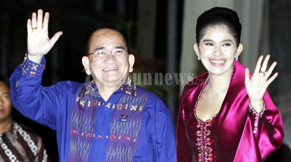 Ruhut Sitompul dan Istri