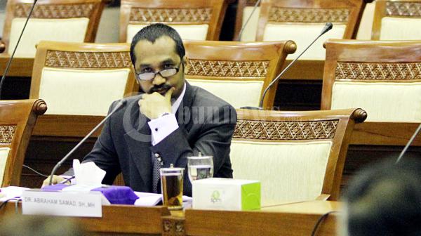 Abraham Samad Lanjutkan Tes Capim KPK