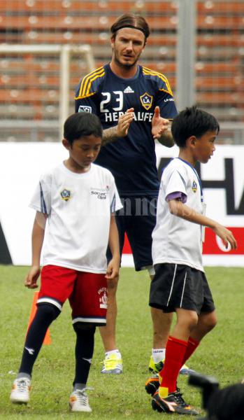David Beckham Beri Semangat Anak Indonesia