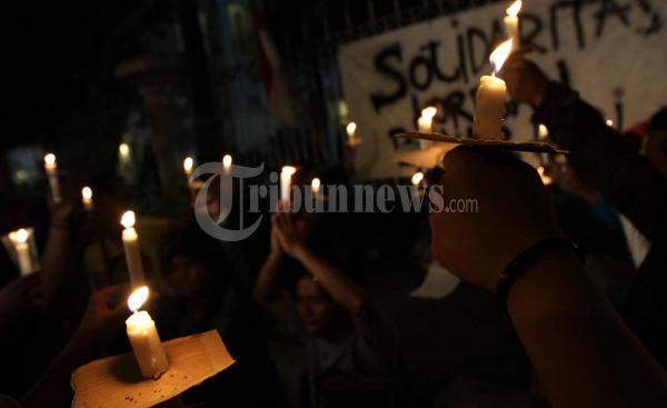 Solidaritas Untuk Pelaku Bakar Diri