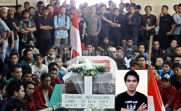 Penghormatan Terakhir Kepada Sondang