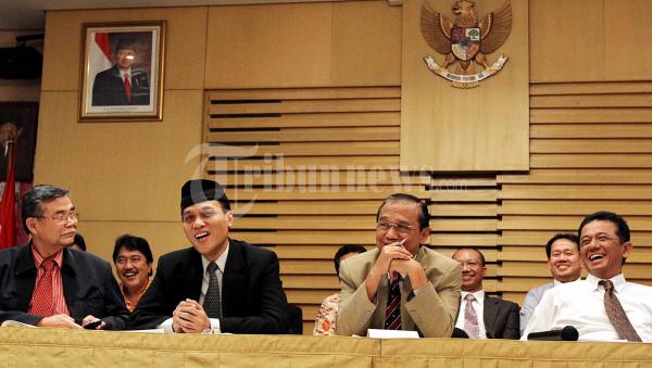 Konferensi Pers Akhir Tahun 2011