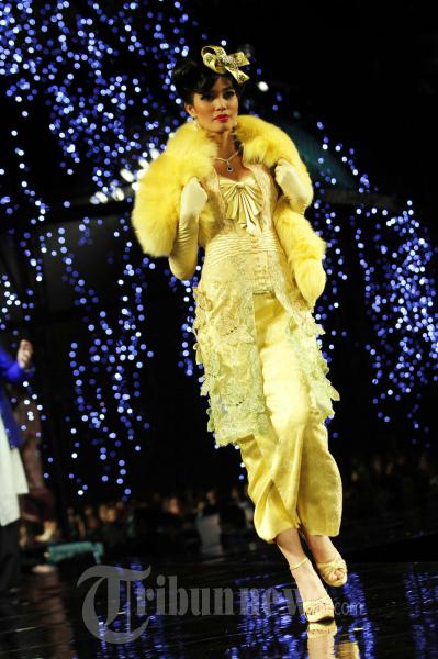 Sariayu Bazaar Fashion Celebration 2011d