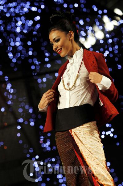 Sariayu Bazaar Fashion Celebration 2011g