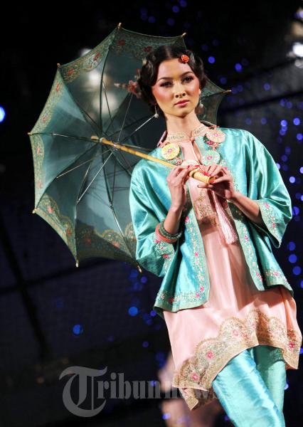 Sariayu Bazaar Fashion Celebration 2011k