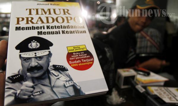 Buku Tentang Kapolri Timur Pradopo