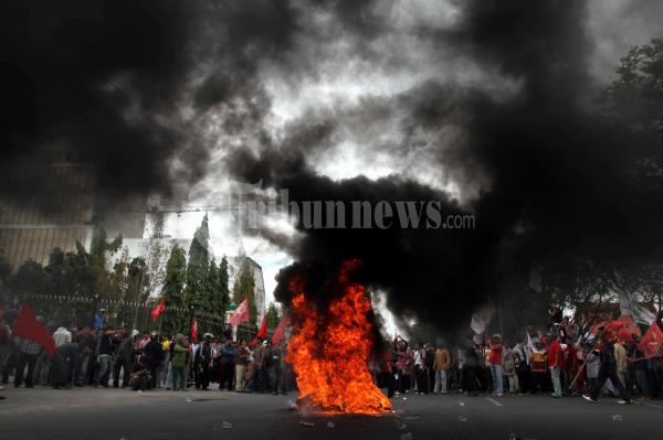 Kisruh Pilkada Pekanbaru