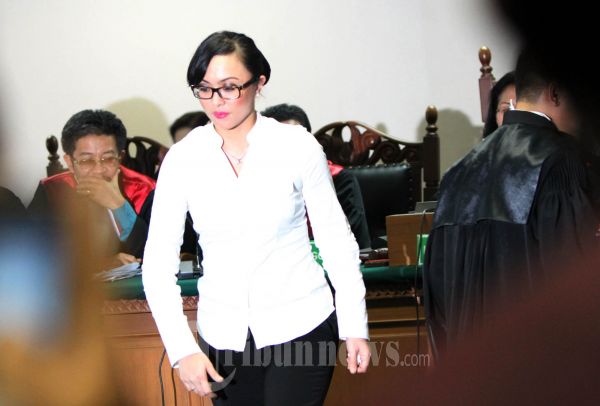 Angelina Sondakh Berikesaksian