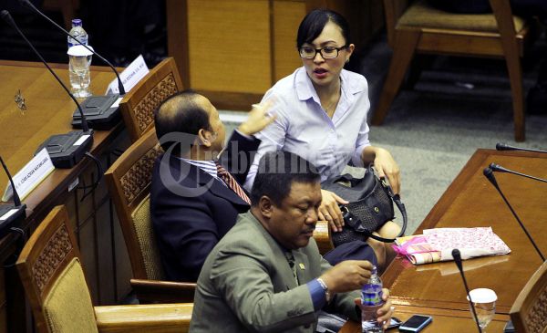 Angie Sondakh Masih Mengikuti Sidang Paripurna DPR