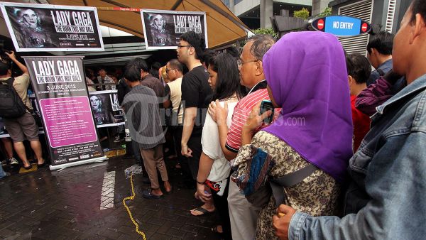 Tiket Lady Gaga Ludes