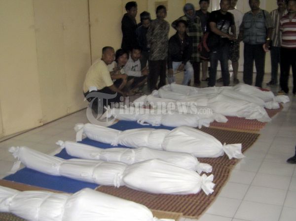 Jenazah Korban KA Pasundan
