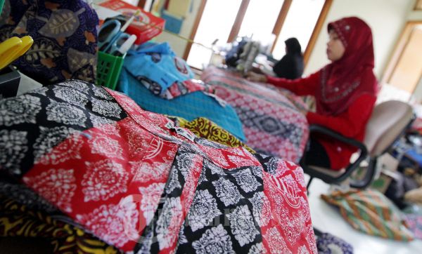 Menjahit Kemeja Motif Jersey Bola
