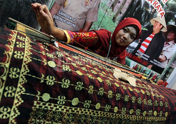 Pembuatan Kain Tapis