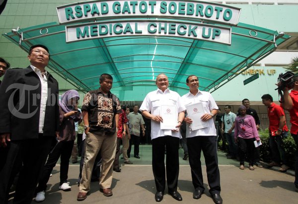 Alex Noerdin dan Nono Sampono Usai Tes Medis
