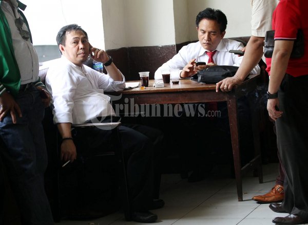 Agusrin Najamudin Didampingi Yusril