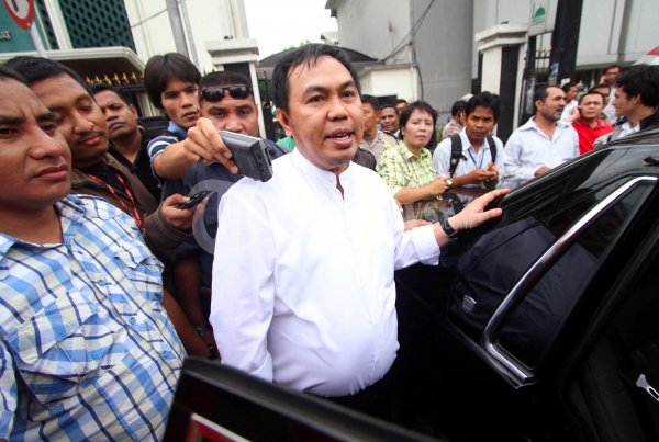 Agusrin Najamudin Dieksekusi