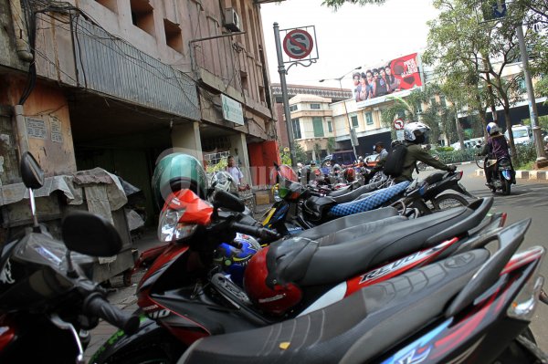 Parkir Liar