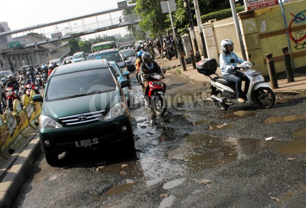 Jalan Rusak