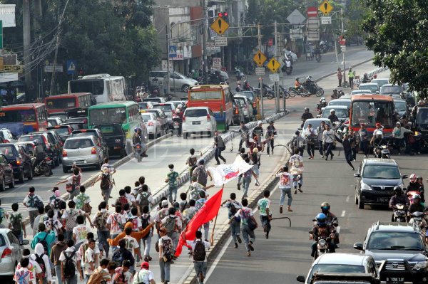 Tawuran Pelajar Usai Ujian Nasional