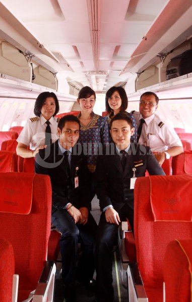 Pilot Wanita Lokawati Nakagawa DKK