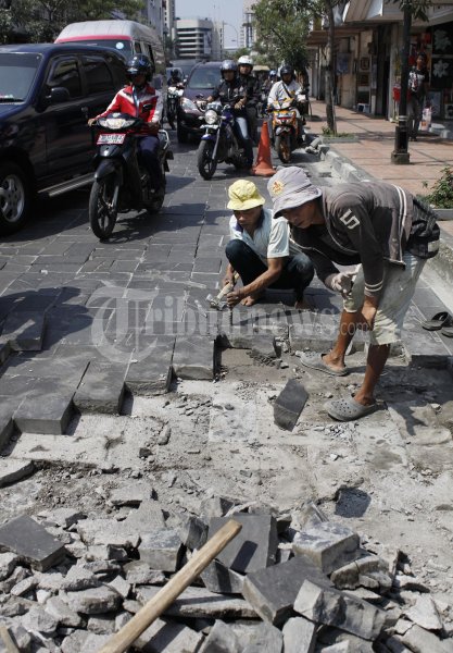 Jalan Braga Diperbaiki