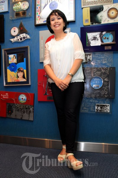 Yayo Keyboard Personil SHE