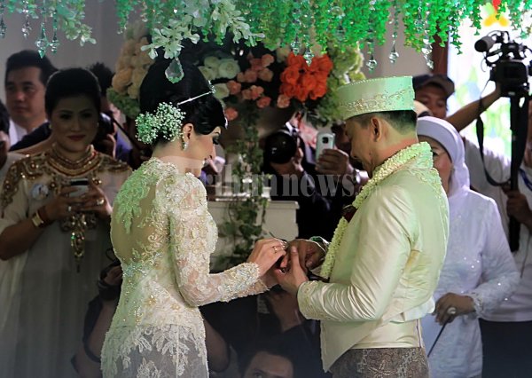 Anang dan Ashanty Tukar Cincin