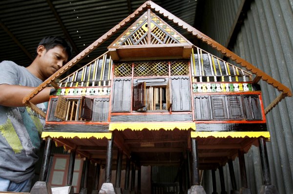 Miniatur Rumah Aceh